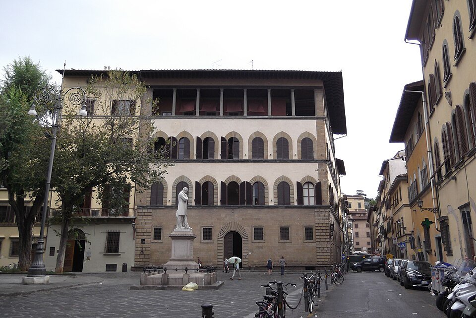 Piazza Santo Spirito, where a lot of the city eats