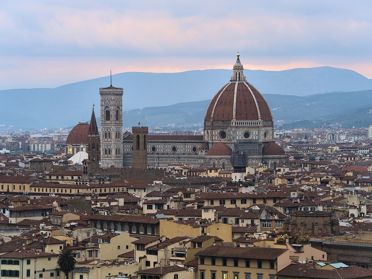 What is free in Florence, and what has no queue