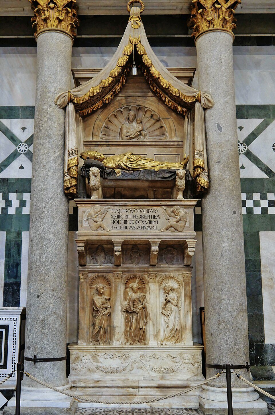 Firenze Battistero di San Giovanni Interno Tomba di Antipapa Giovanni XXIII 2 edit