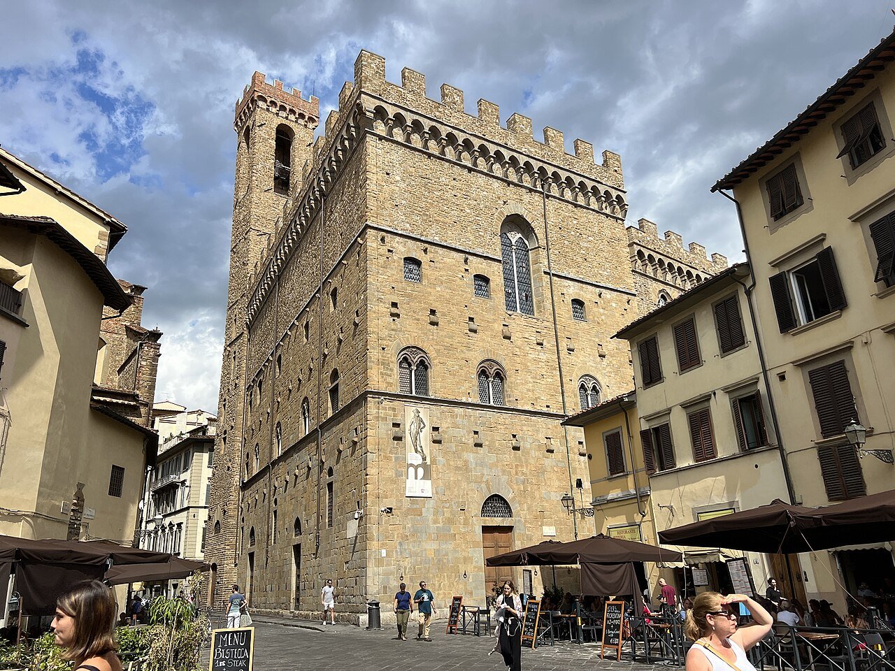 Palais Bargello Florence (IT52) 2022 08 31 4
