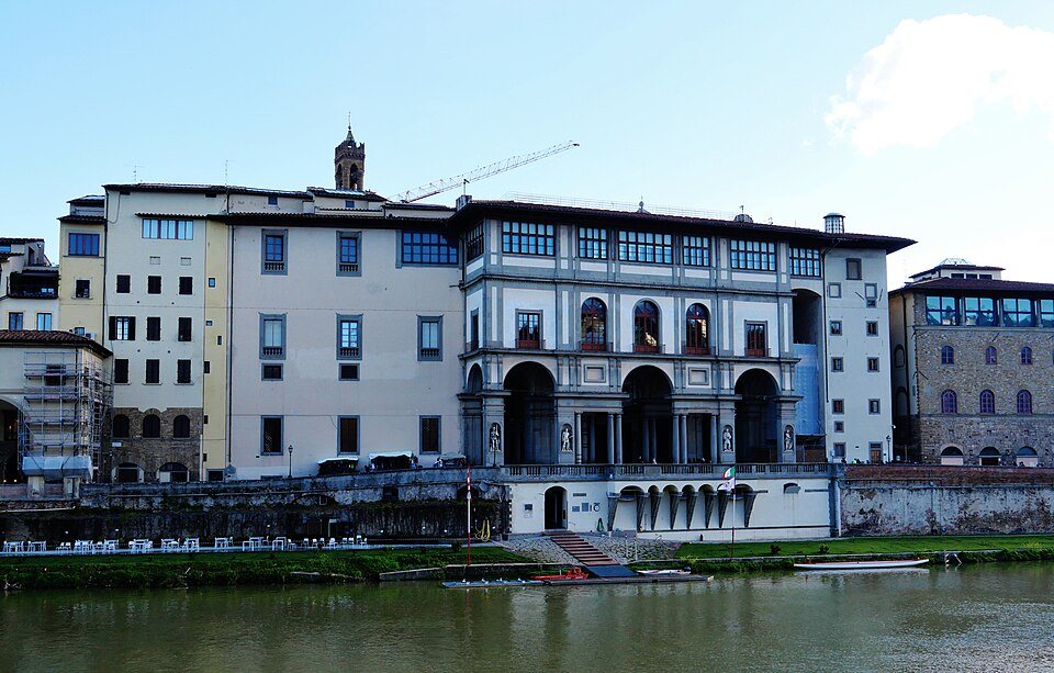 Firenze Galleria degli Uffizi Esterno 2