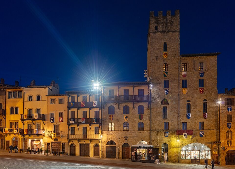 Plaza Mayor, Arezzo, Italia, 2022 09 17, DD 95 97 HDR
