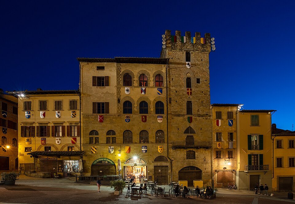 Plaza Mayor, Arezzo, Italia, 2022 09 17, DD 89 91 HDR