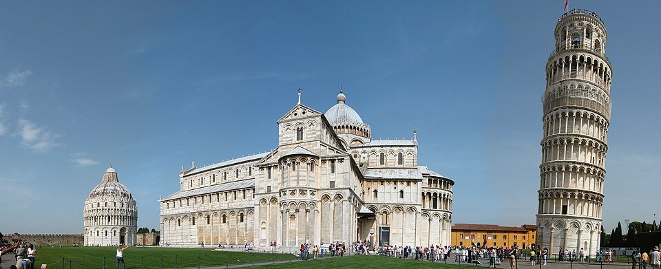 Pisa piazza miracoli2